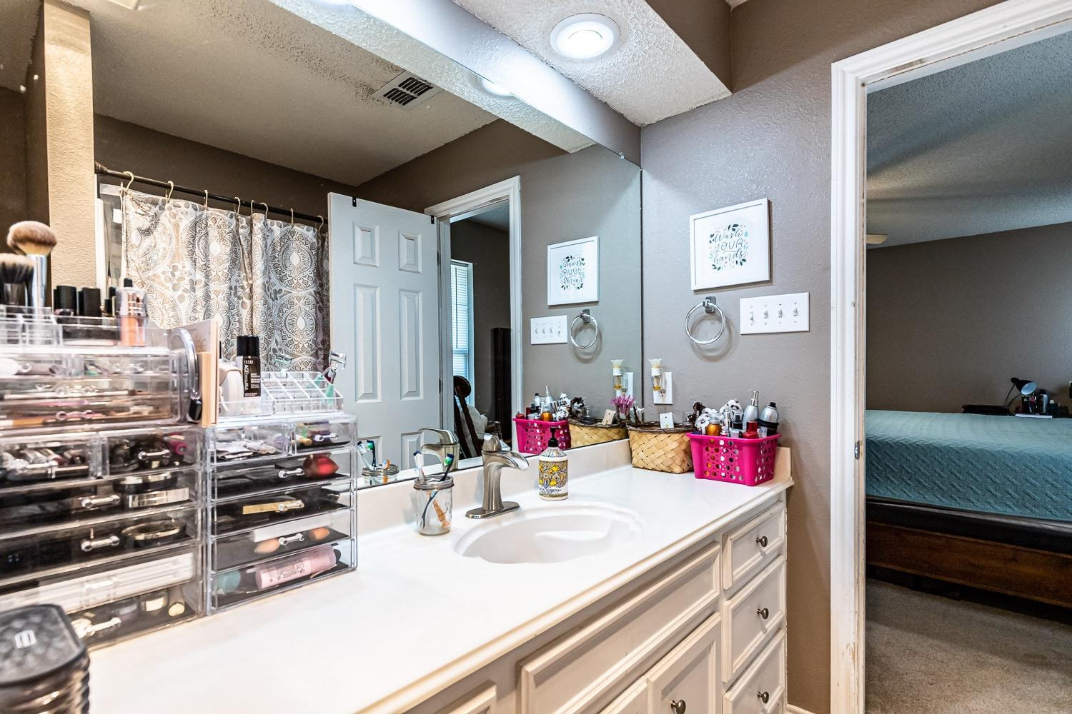 1430 78th Street Lubbock, TX 79423 - Photo 23 of 37 Photo 23