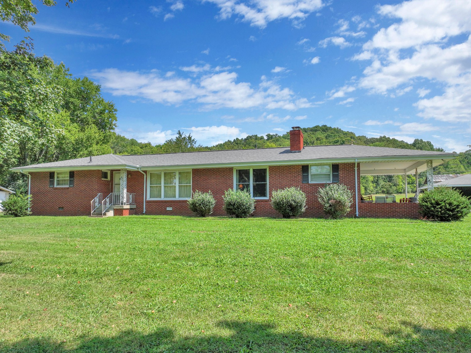 9555 South Harpeth Road Nashville, TN 37221 - Photo 1 of 40 Gallery Image 1