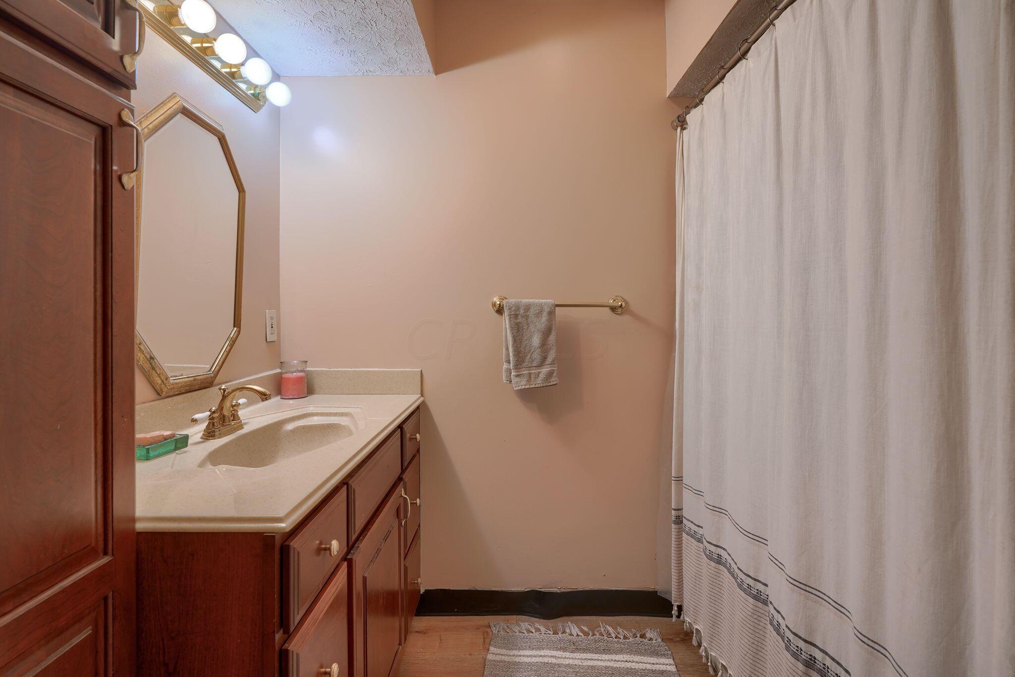 5407 Biggert Road Grove City, OH 43123 - Photo 23 of 35 5407 Biggert Rd (26)
