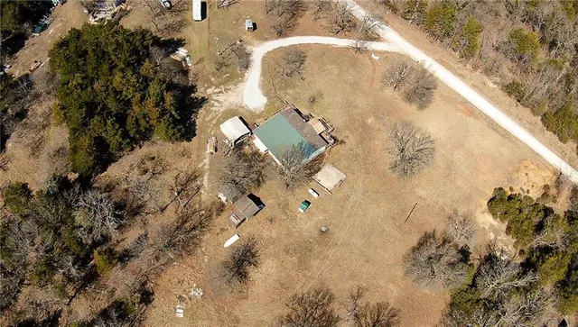 $289,000 | 19694 County Road 258, Wheatland, MO 65779