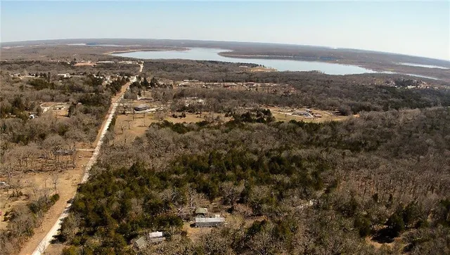 $289,000 | 19694 County Road 258, Wheatland, MO 65779