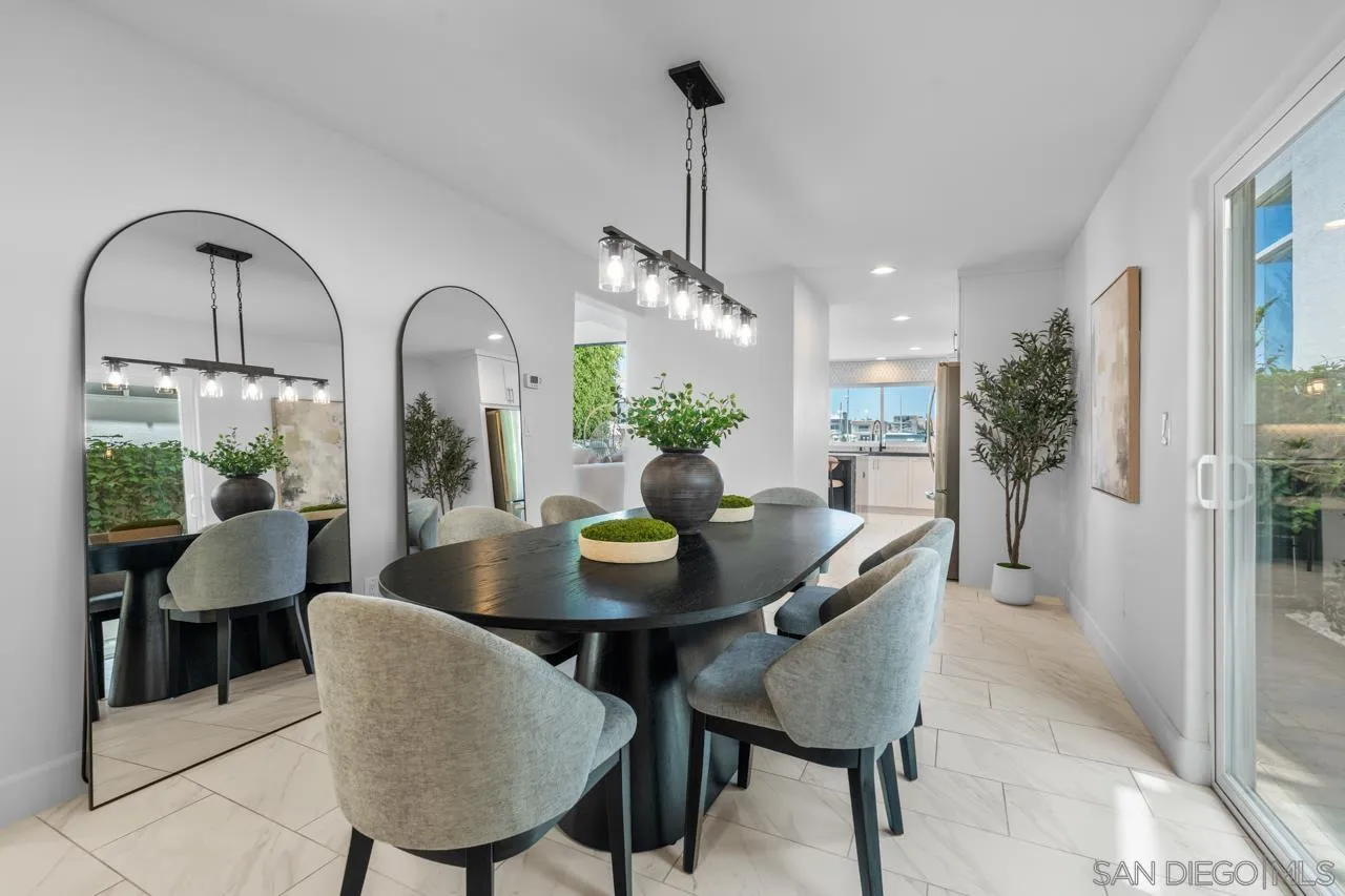 27 Green Turtle Road Coronado, CA 92118 - Photo 19 of 74