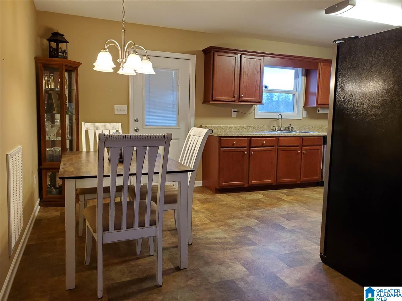 60 Country Lane Hayden, AL 35079 - Photo 4 of 26