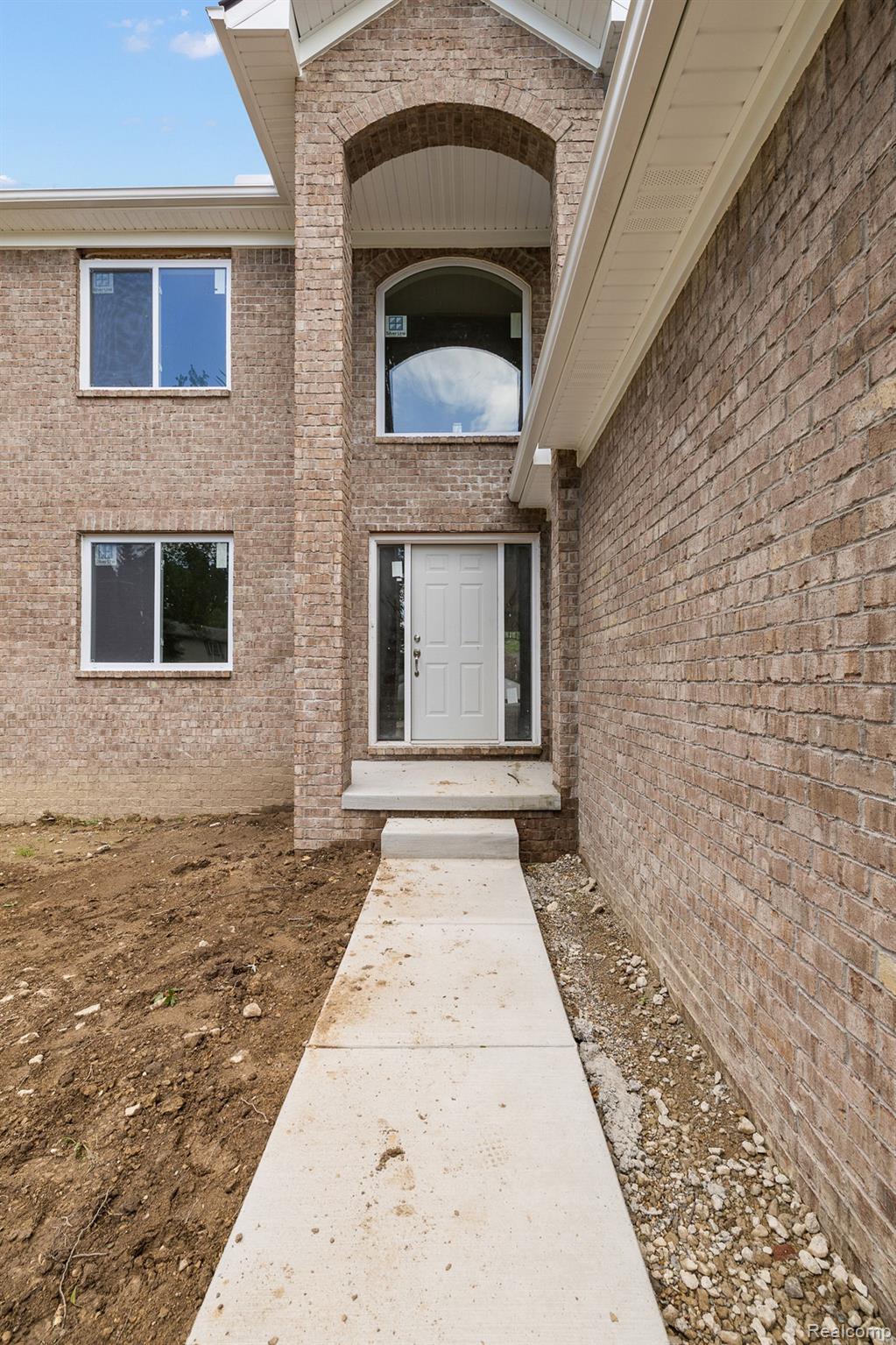 2825 Walsh Drive Rochester, MI 48309 - Photo 7 of 38 Gallery Image 7