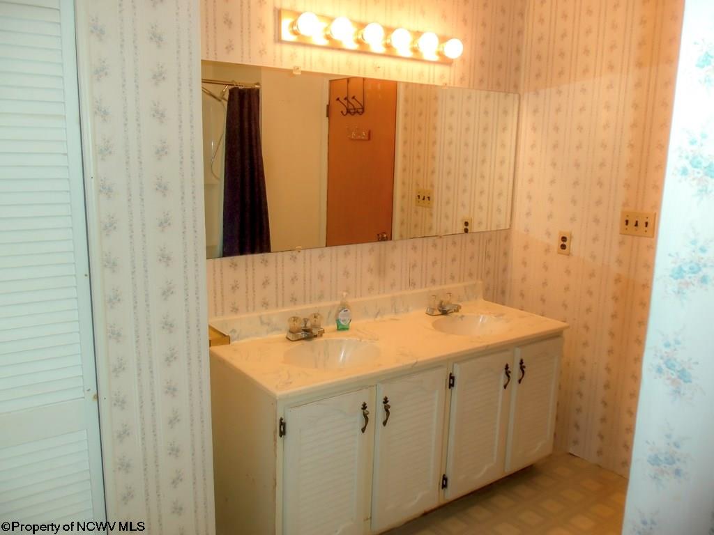 5288 Gladesville Road Independence, WV 26374 - Photo 14 of 19 Gallery Image 14