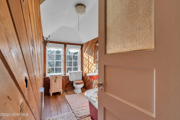 $2,250,000 | 44 West Twin Road, Highlands, NJ 07732