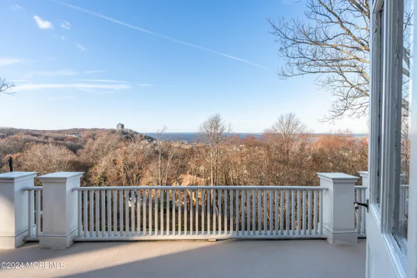 $2,250,000 | 44 West Twin Road, Highlands, NJ 07732