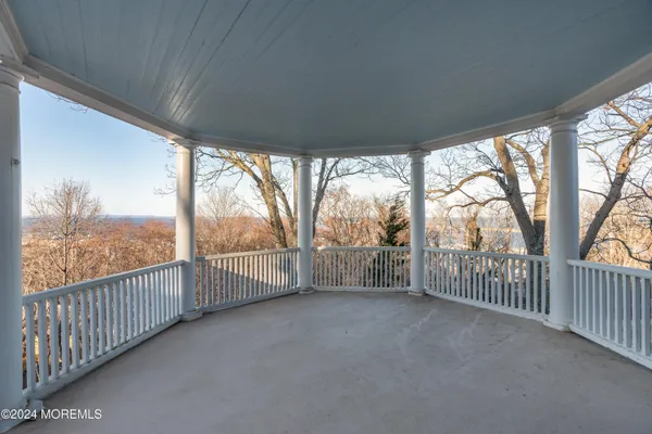 $2,250,000 | 44 West Twin Road, Highlands, NJ 07732