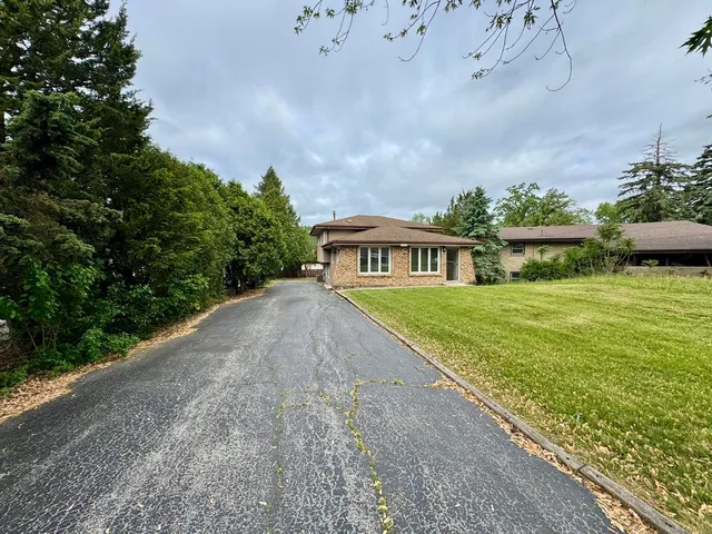 $250,000 | 16104 Oak Avenue, Oak Forest, IL 60452