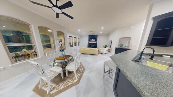$3,100 | 119 April Waters Drive West, Conroe, TX 77356