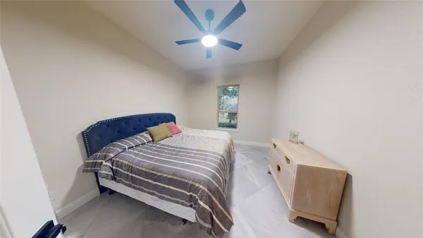 $3,100 | 119 April Waters Drive West, Conroe, TX 77356