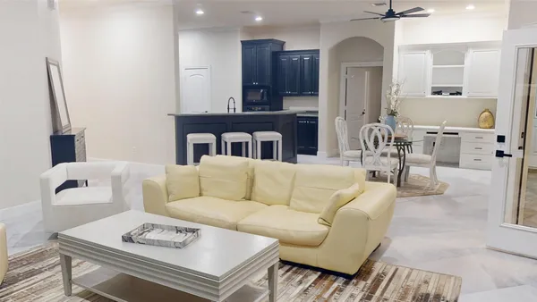 $3,100 | 119 April Waters Drive West, Conroe, TX 77356