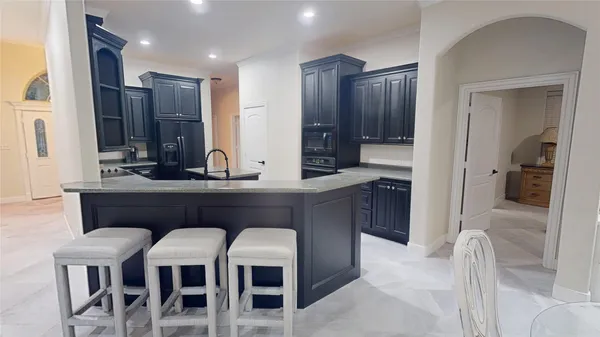 $3,100 | 119 April Waters Drive West, Conroe, TX 77356