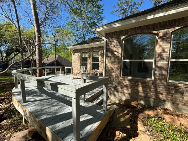 $3,100 | 119 April Waters Drive West, Conroe, TX 77356
