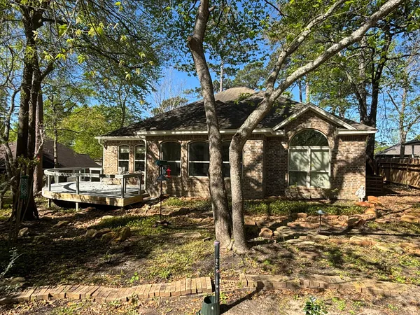 $3,100 | 119 April Waters Drive West, Conroe, TX 77356