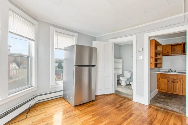 $850 | 4 Elm Street, Unit 303, Lancaster, NH 03584