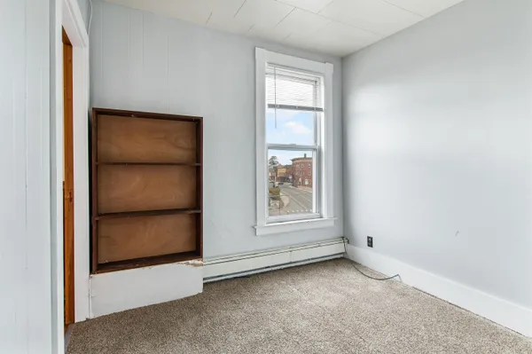 $850 | 4 Elm Street, Unit 303, Lancaster, NH 03584