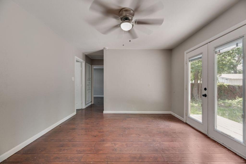 4008 Springdale Road Haltom City, TX 76111 - Photo 3 of 18