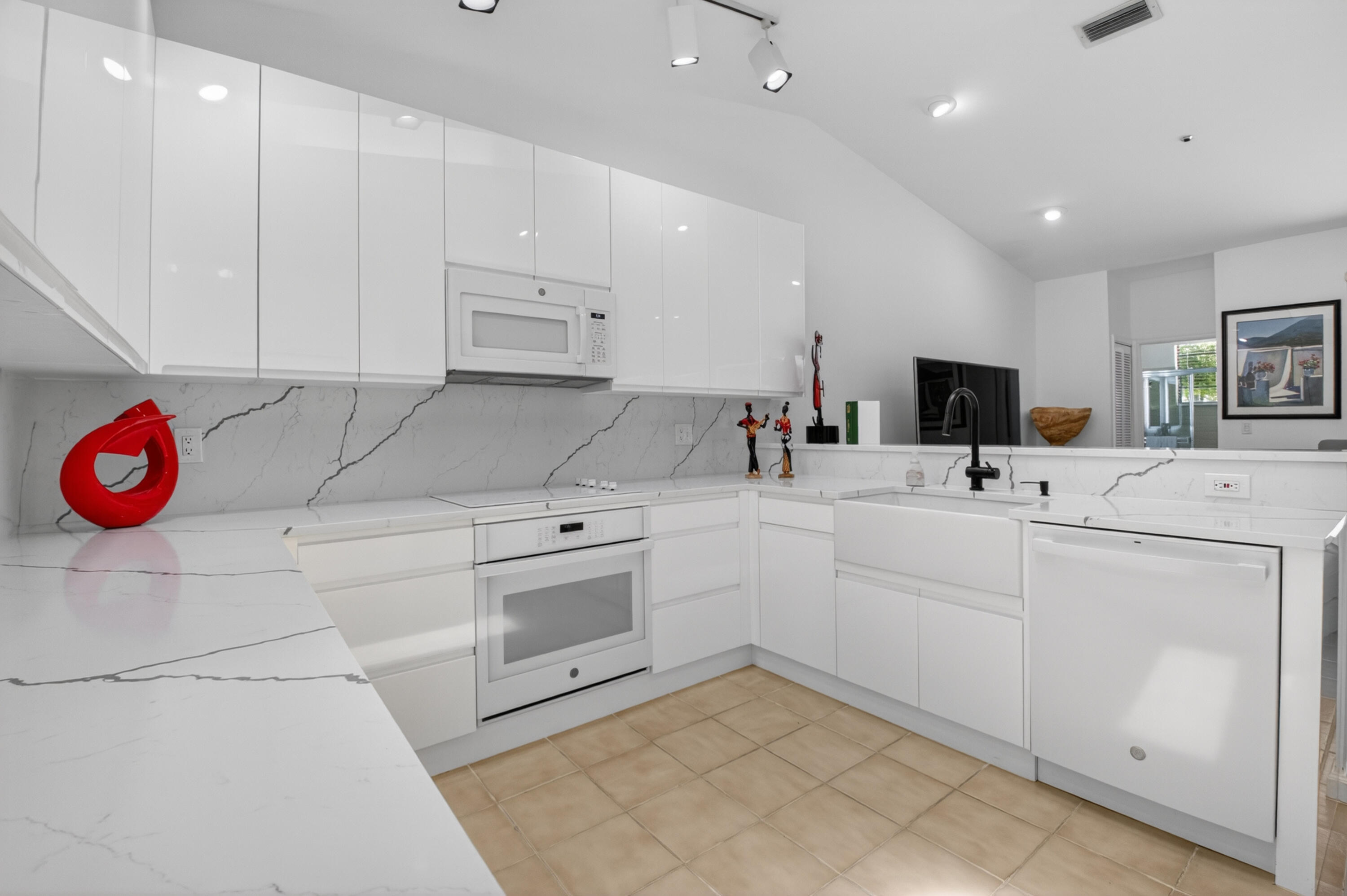 19592 Planters Point Drive Boca Raton, FL 33434 - Photo 18 of 72 KITCHEN
