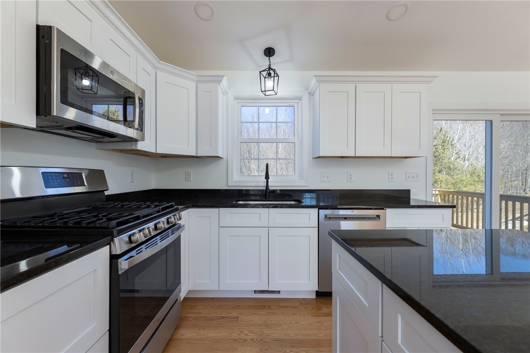 24 Sterling Ridge Lane Sterling, CT 06377 - Photo 5 of 31 Gallery Image 5