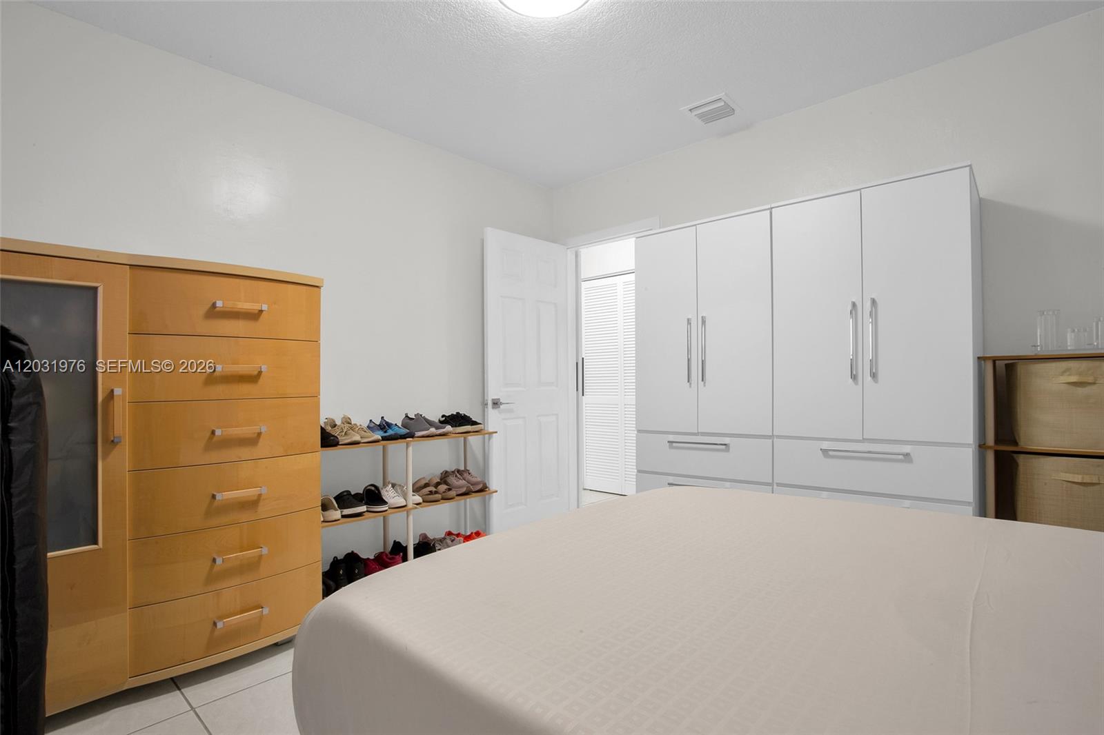 855 West 70 Place Hialeah, FL 33014 - Photo 18 of 39