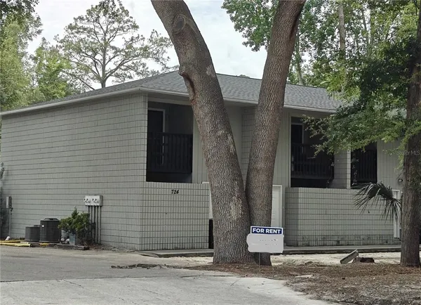 $1,300 | 724 Southwest 68th Terrace, Unit C3, Gainesville, FL 32607