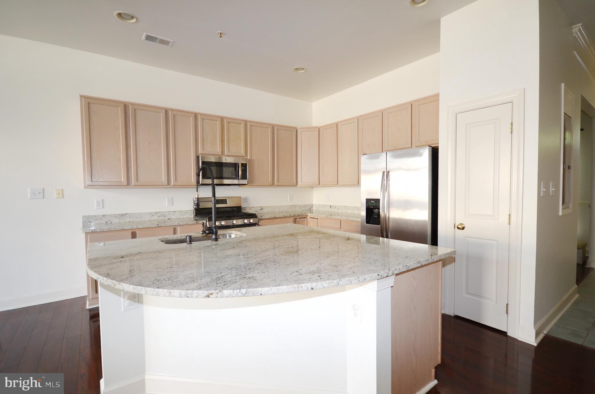 12811 Clarksburg Square Road Clarksburg, MD 20871 - Photo 5 of 36 Gallery Image 5