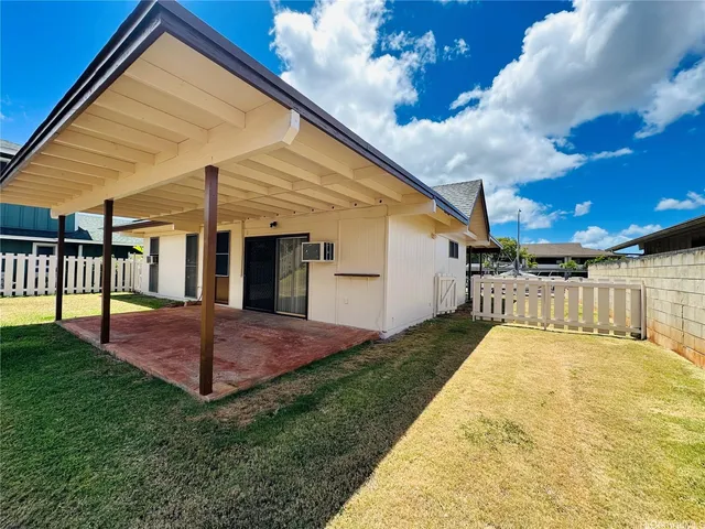 $3,350 | 94-461 Noholoa Loop, Mililani, HI 96789