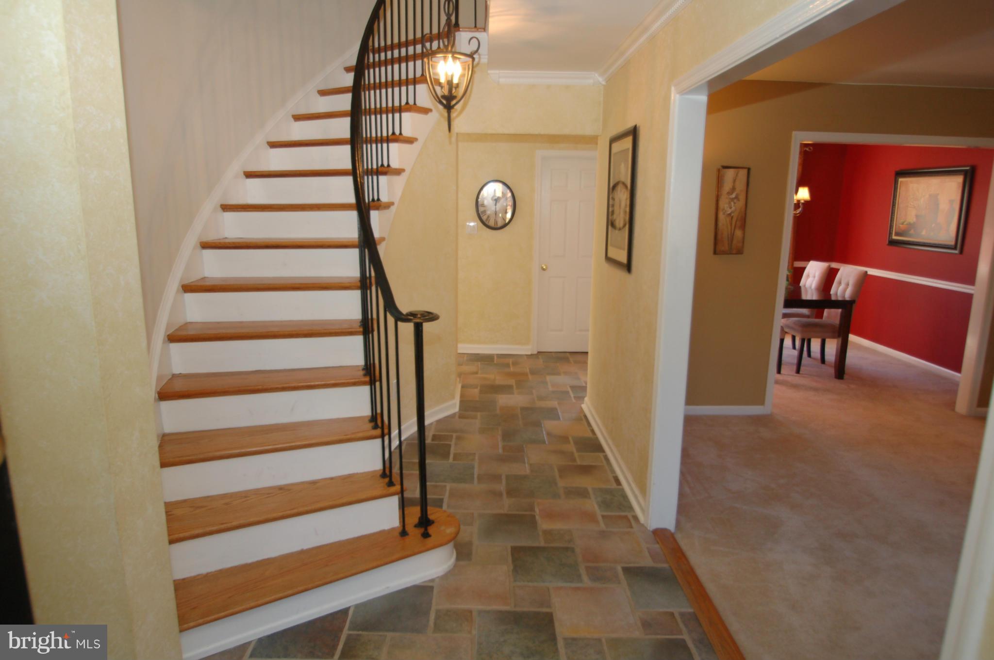 8443 Lakinhurst Lane Springfield, VA 22152 - Photo 2 of 30 Curved Stairway Entrance