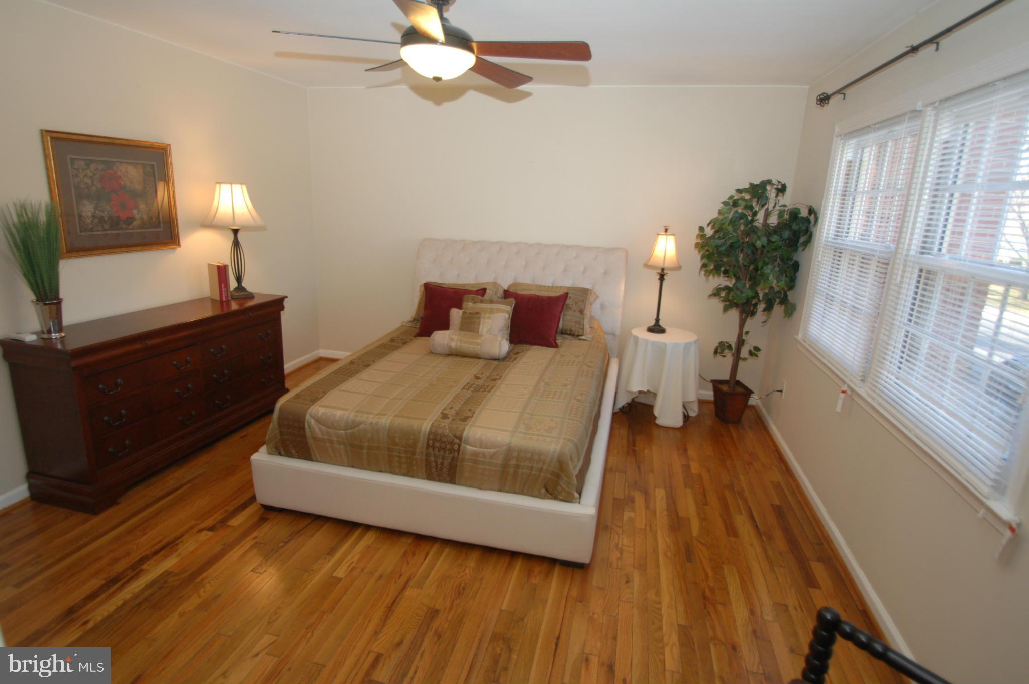 8443 Lakinhurst Lane Springfield, VA 22152 - Photo 15 of 30 Bedroom (Master)