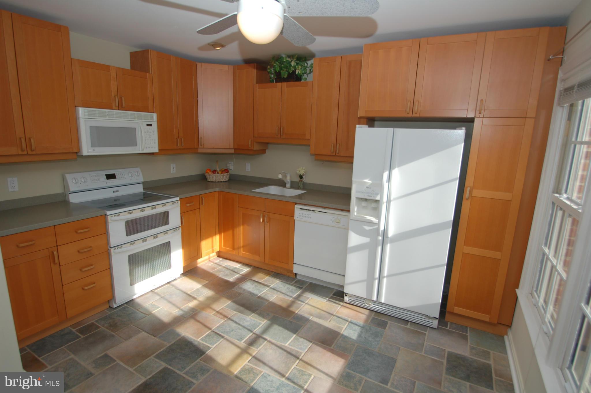 8443 Lakinhurst Lane Springfield, VA 22152 - Photo 8 of 30 Updated Kitchen
