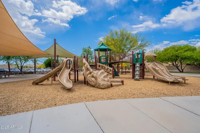 $1,950 | 39531 North White Tail Lane, Anthem, AZ 85086