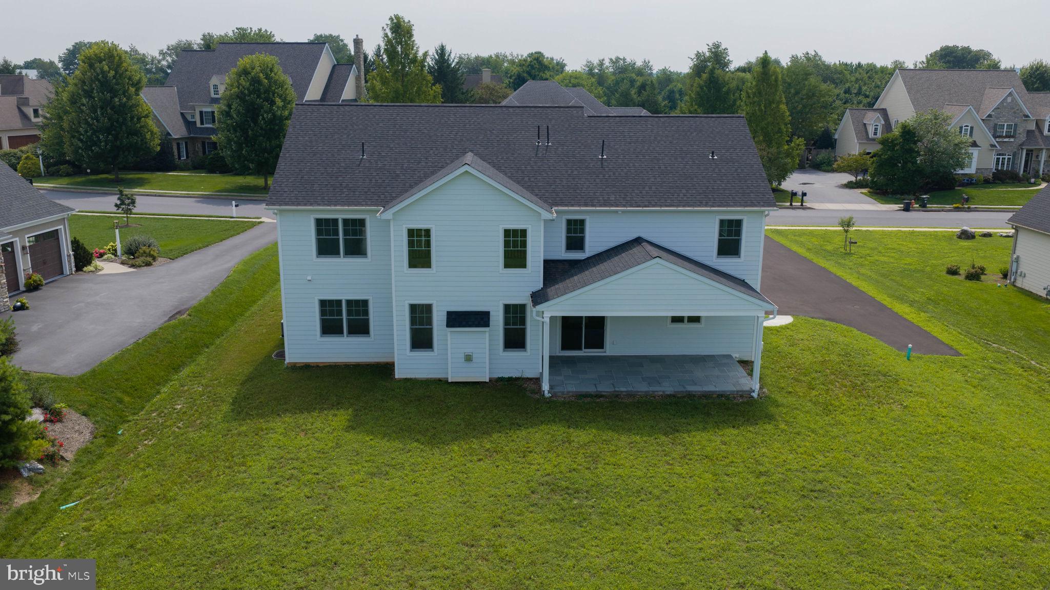 513 Cheltenham Court Lititz, PA 17543 - Photo 9 of 90 Gallery Image 9