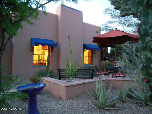 310 West Almeria Road Phoenix, AZ 85003 - Photo 34 of 34 FrontPatio3_310WAlmeria