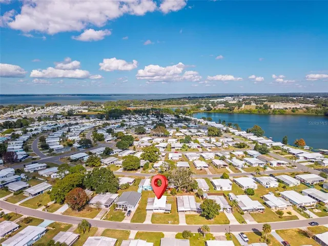 $189,900 | 1114 Elkhart Circle, Tavares, FL 32778