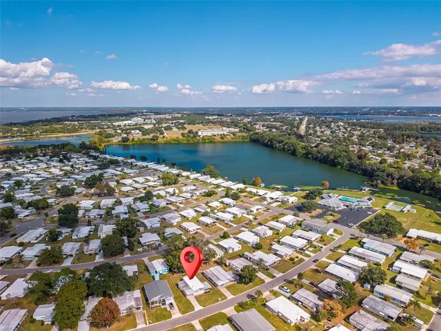 $189,900 | 1114 Elkhart Circle, Tavares, FL 32778