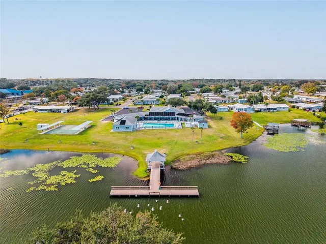 $189,900 | 1114 Elkhart Circle, Tavares, FL 32778