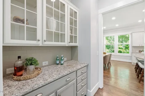 $985,000 | 139 Larkin Lane, Chapel Hill, NC 27516