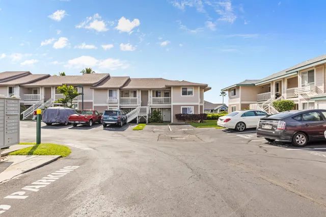 $555,000 | 75-6081 Alii Drive, Unit V106, Kailua-Kona, HI 96740