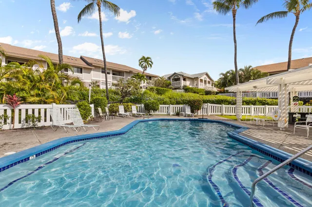 $555,000 | 75-6081 Alii Drive, Unit V106, Kailua-Kona, HI 96740