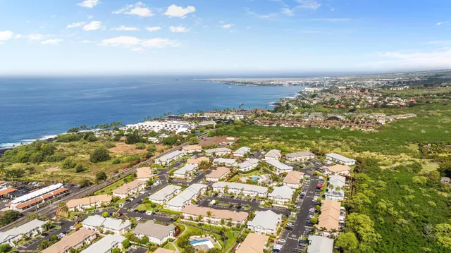 $555,000 | 75-6081 Alii Drive, Unit V106, Kailua-Kona, HI 96740