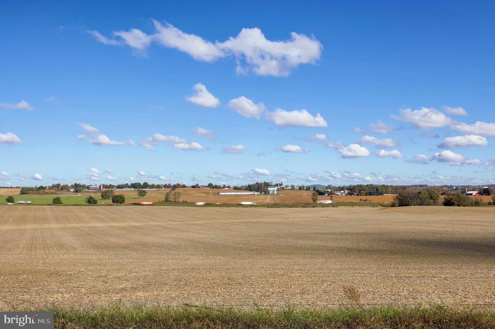 786 Fairview Road Mount Joy, PA 17552 - Photo 44 of 45 a view of an ocean and city