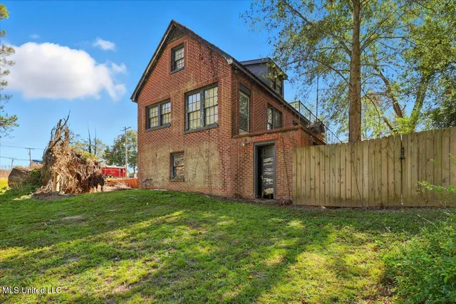 $94,700 | 308 North West Street, Mendenhall, MS 39114