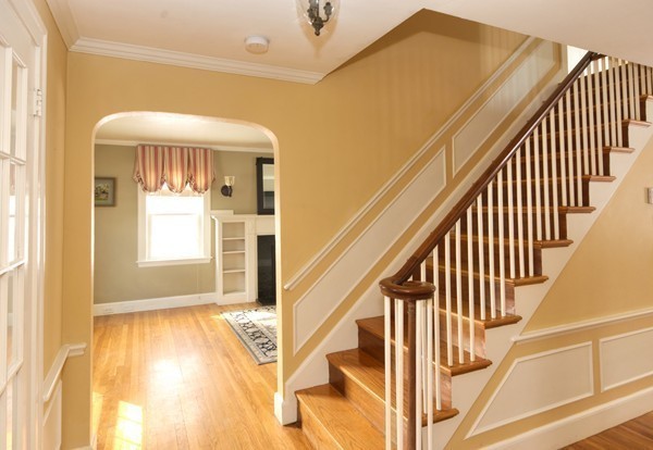 68 Richmond Road Belmont, MA 02478 - Photo 4 of 30