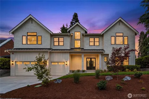 $4,399,995 | 4024 85th Avenue Southeast, Mercer Island, WA 98040