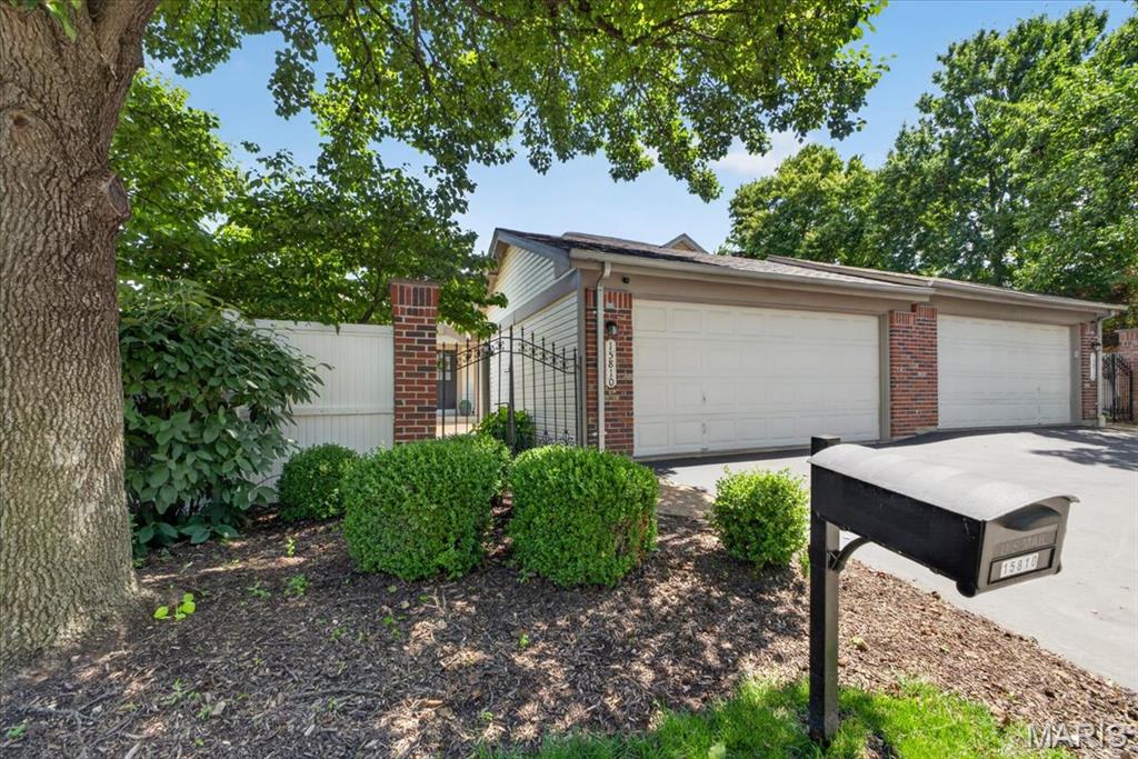 15810 Harris Ridge Court Chesterfield, MO 63017 - Photo 54 of 70