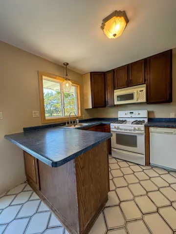 $374,900 | 7663 Highway 29, Meadowlands, MN 55765