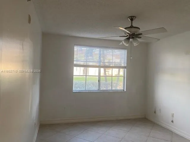 $2,100 | 8060 North Nob Hill Road, Unit 102, Tamarac, FL 33321