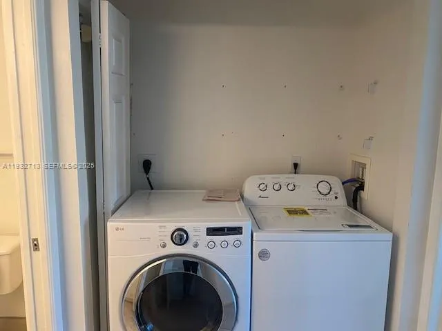 $2,100 | 8060 North Nob Hill Road, Unit 102, Tamarac, FL 33321