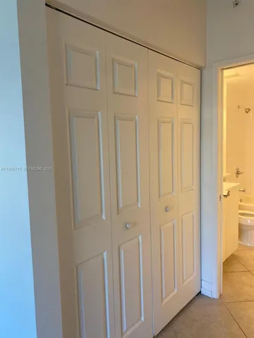 $2,100 | 8060 North Nob Hill Road, Unit 102, Tamarac, FL 33321